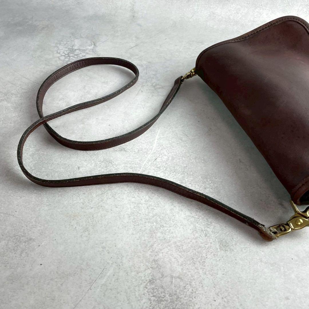 コーチ　オールドコーチ　ショルダーバッグ　肩掛け　斜め掛け　ブラウン　9755