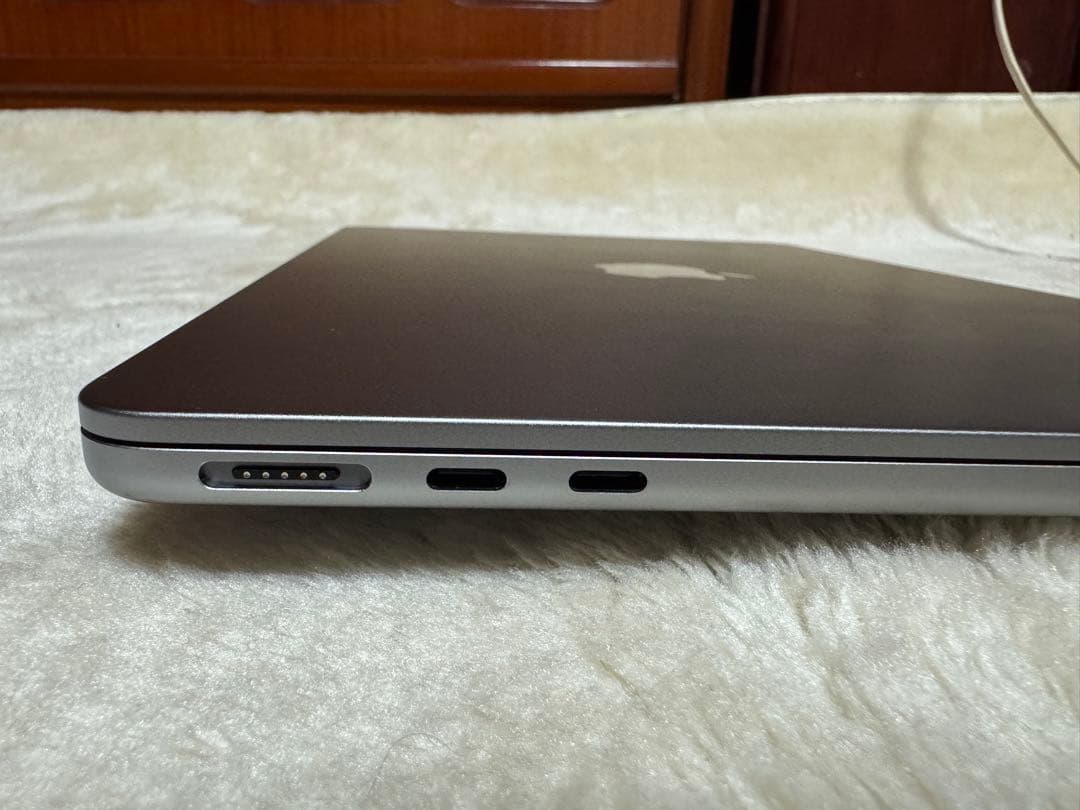 MacBook本体 MacBook Air M2 512GB 8GB Apple