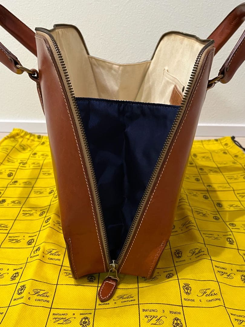 Felisi 1829 オールレザーブリーフケース