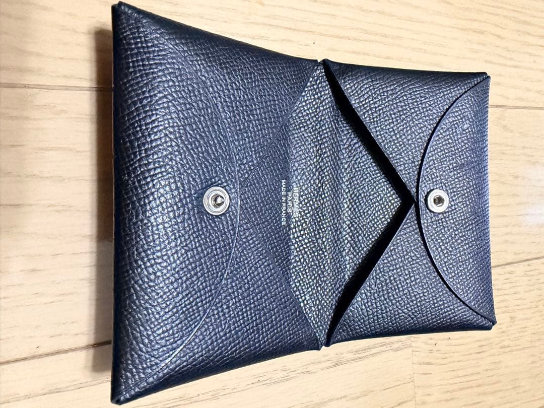 レザー製 黒 名刺入れ 二つ折り式