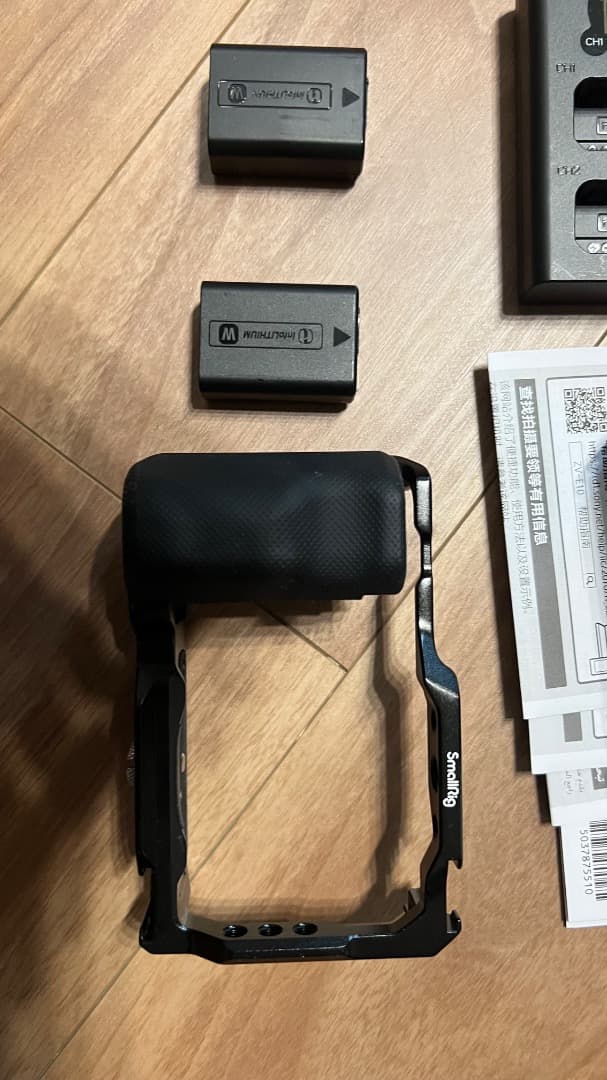 デジタルカメラ SONY ZV- E10 small rig cage