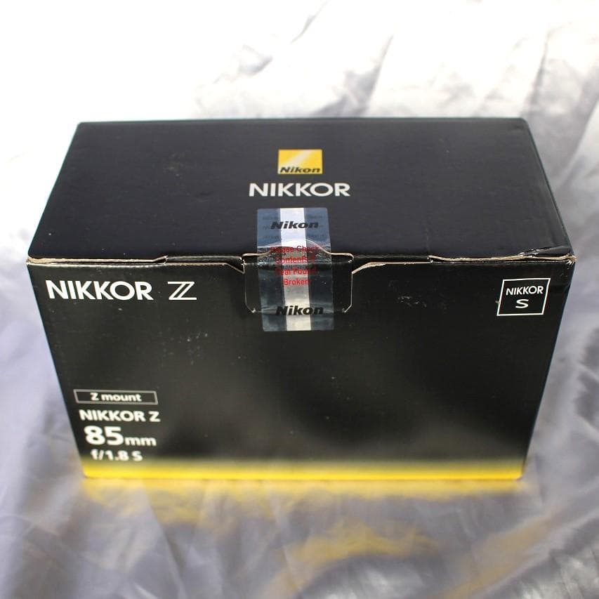 美品 Nikon Z 85mm f/1.8S ブラック