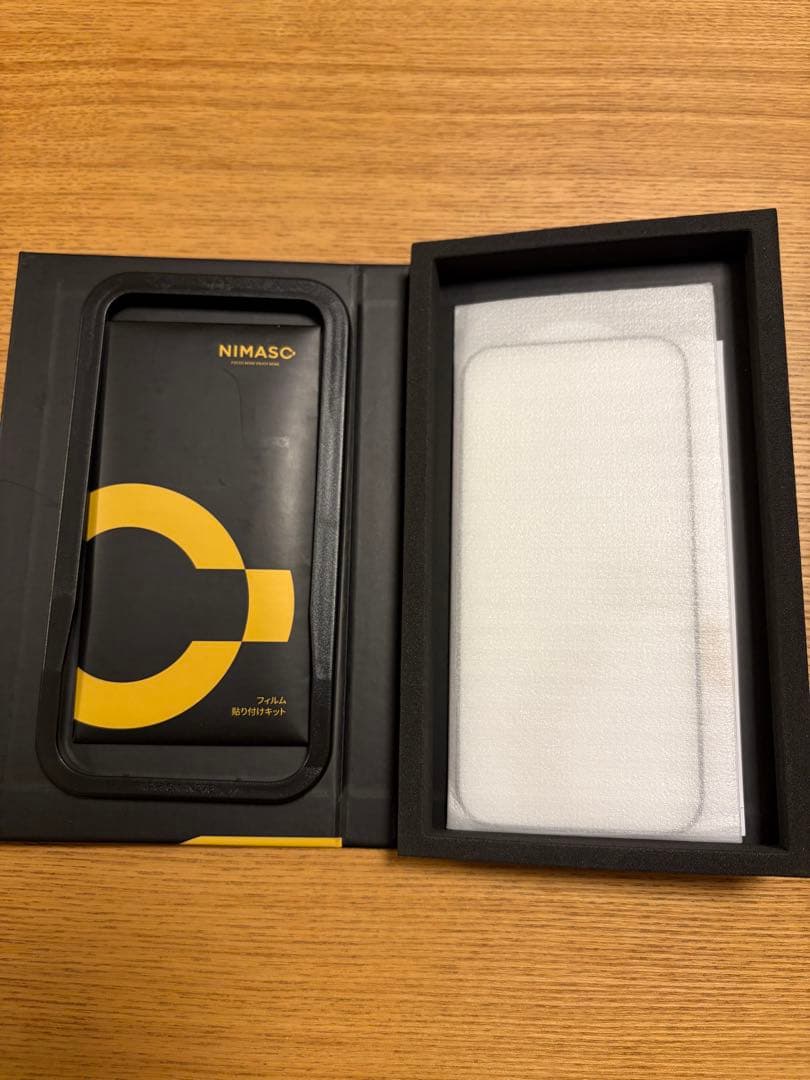 バッテリー100% iPhone 16 本体 ブラック128MB 美品