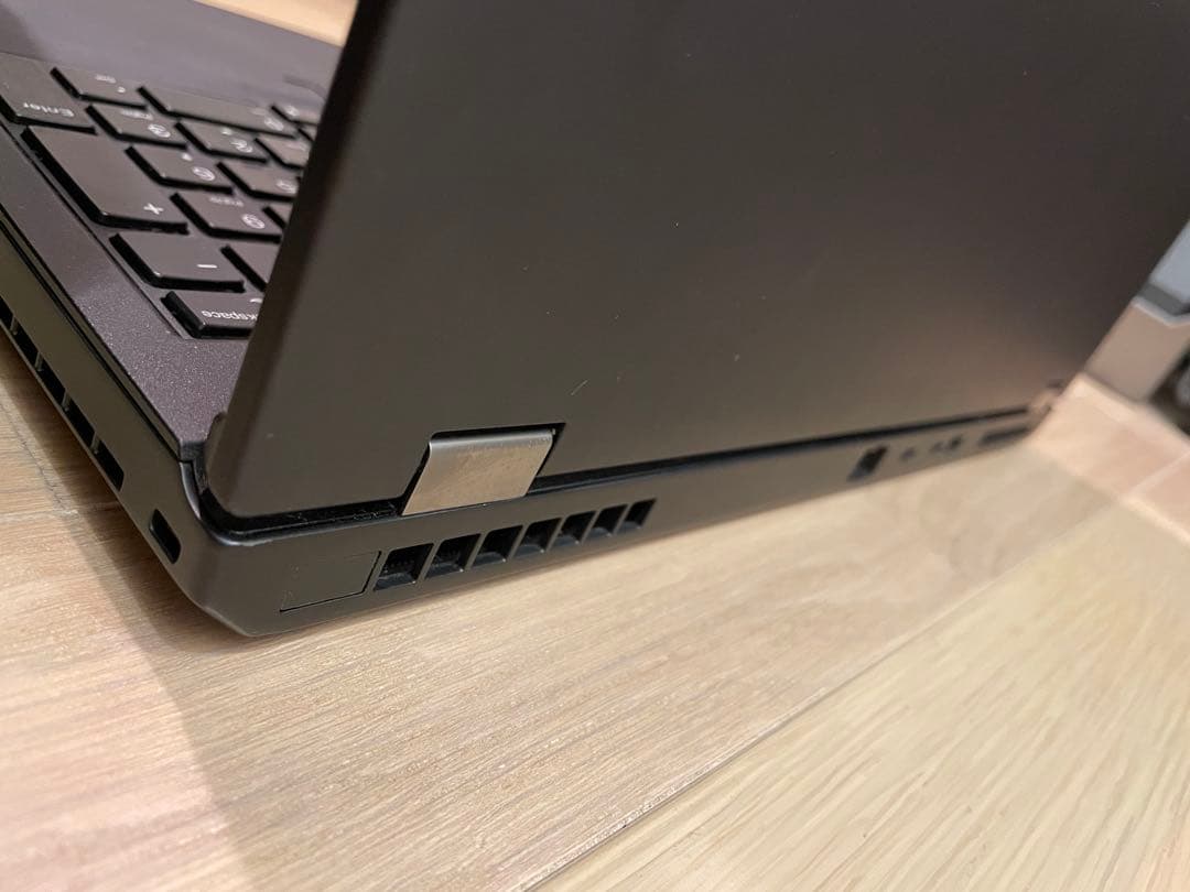 Lenovo ThinkPad P53 高性能 i7/16GB/SSD256GB