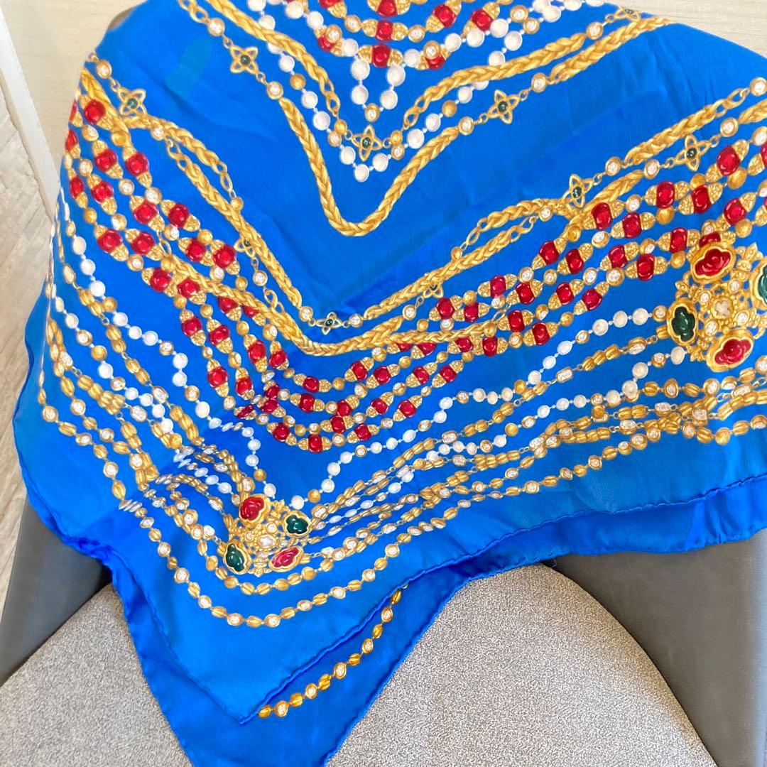 CHANEL シャネル チェーン 宝石柄 スカーフ ブルー