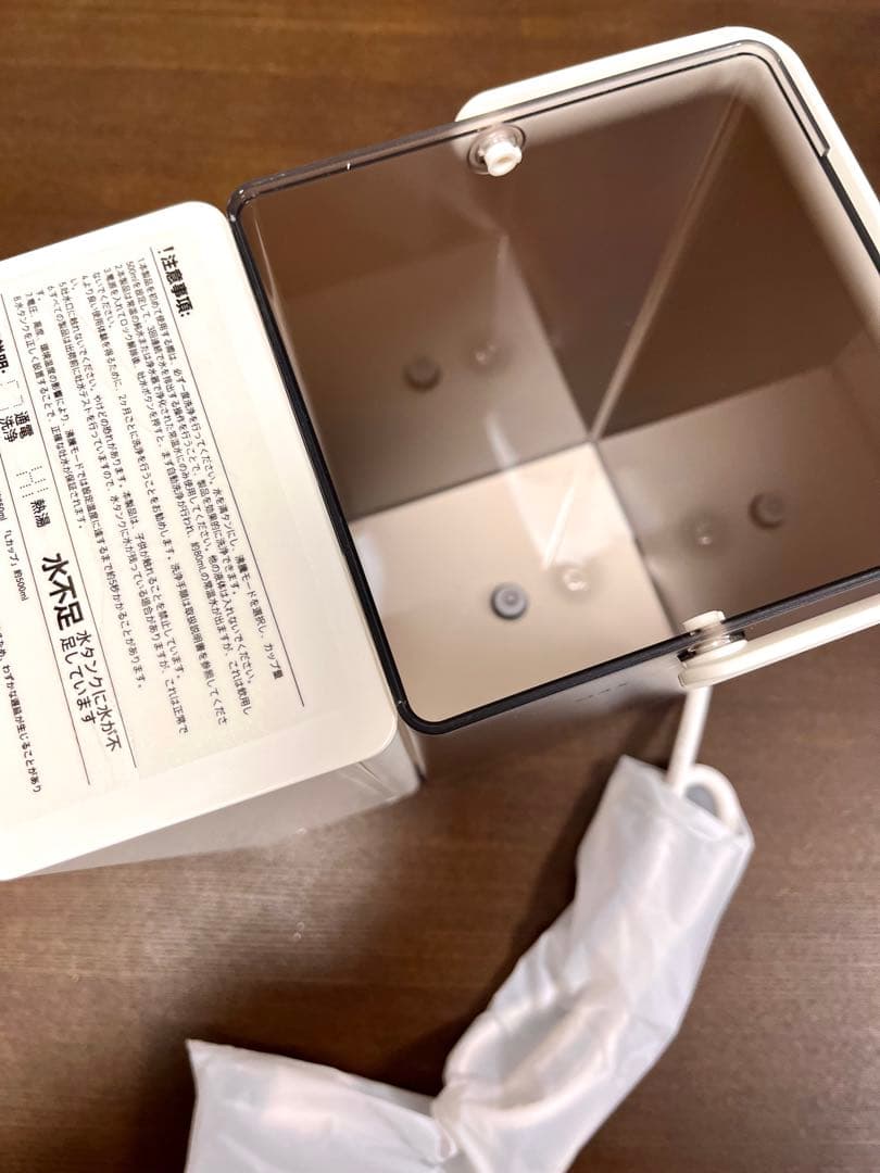 ウォーターサーバー 湯沸かしポット　卓上　電気ケトル　3L 大容量　ホワイト