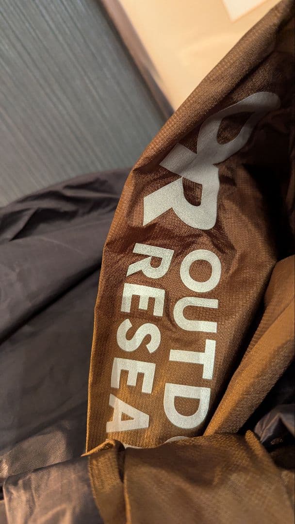 アウトドアリサーチ ヘリウムビビィ HELIUM BIVY