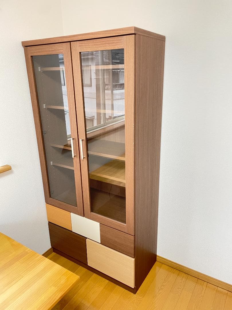 ニトリ　本棚　キャビネット 飾棚 書棚 食器棚　大型　両開き　棚板可動式