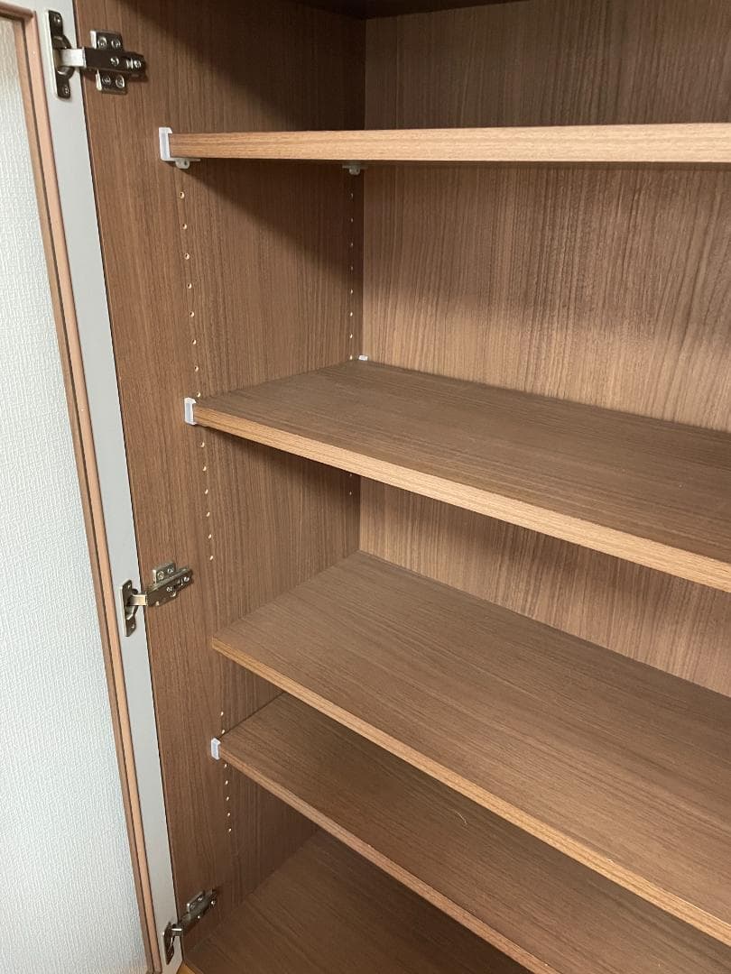 ニトリ　本棚　キャビネット 飾棚 書棚 食器棚　大型　両開き　棚板可動式