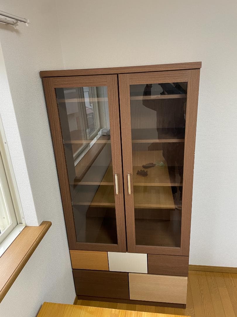 ニトリ　本棚　キャビネット 飾棚 書棚 食器棚　大型　両開き　棚板可動式