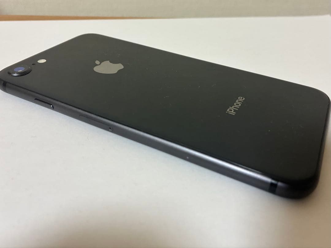iPhone8 64G Simフリー スペースグレー