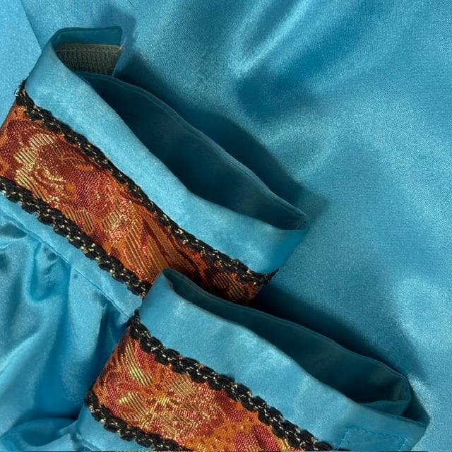 超美品★モンゴル民族衣装デール＆タッセルイヤリングセット ステージ用 水色、金茶