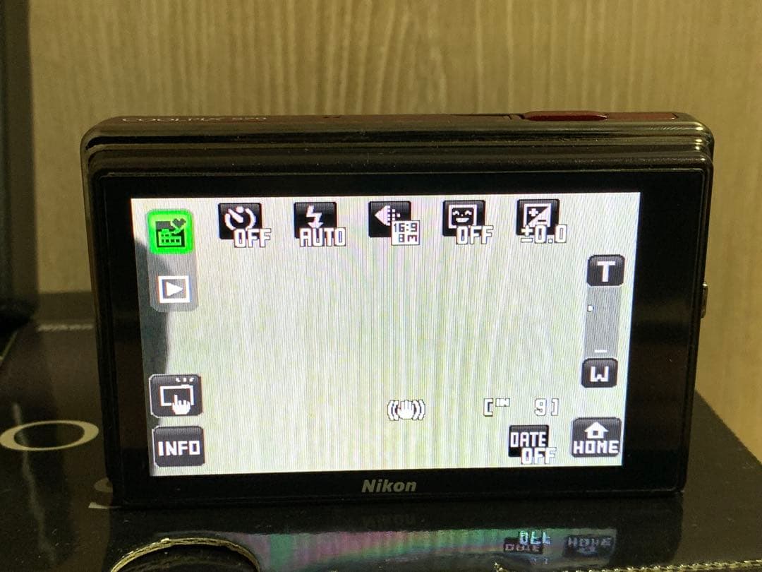 ニコン　coolpix S70 RED 極美品　クールピクス　チャージャー付き