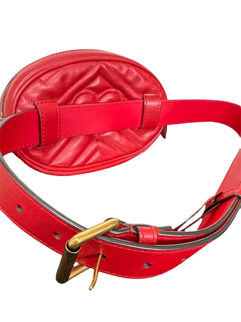 極美品　GUCCI グッチ　ボディバッグ　GGマーモント 476434 レッド