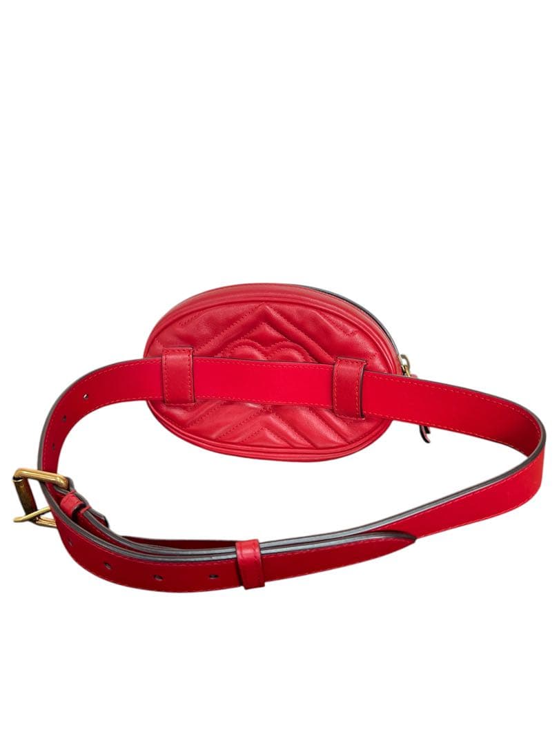 極美品　GUCCI グッチ　ボディバッグ　GGマーモント 476434 レッド