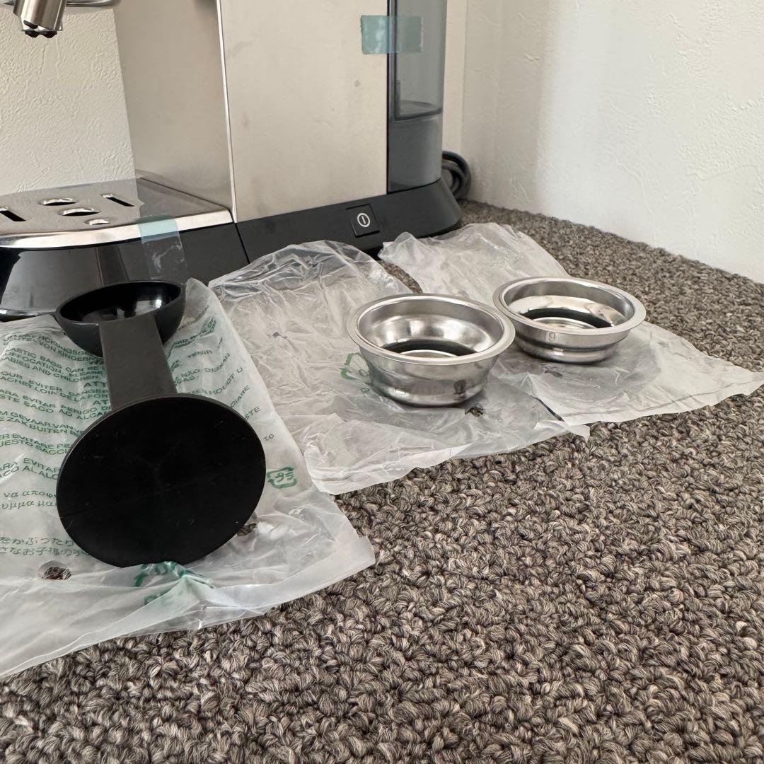 【美品】デロンギ EC680M エスプレッソマシン ミルクジャグ付