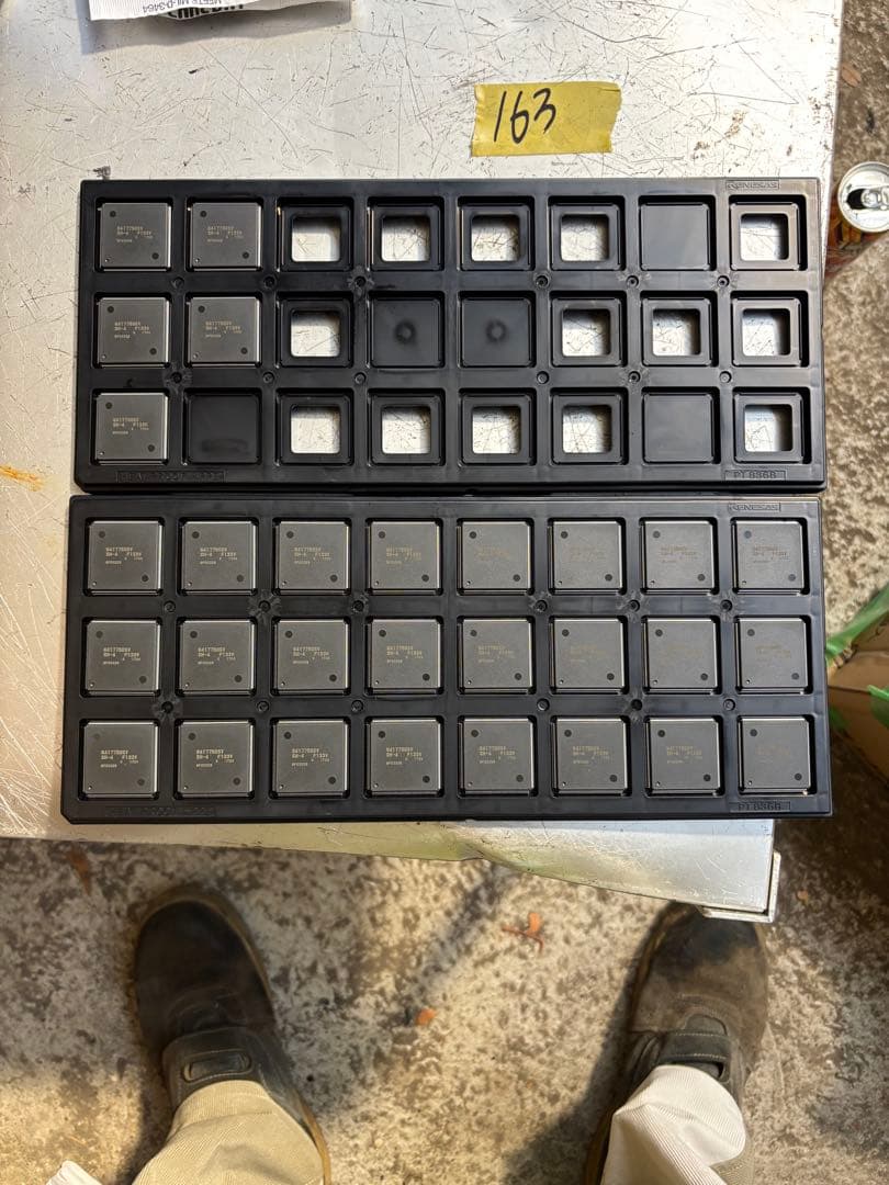 (29個)ルネサス　HD6417750SVF133V。新品同様。未使用.