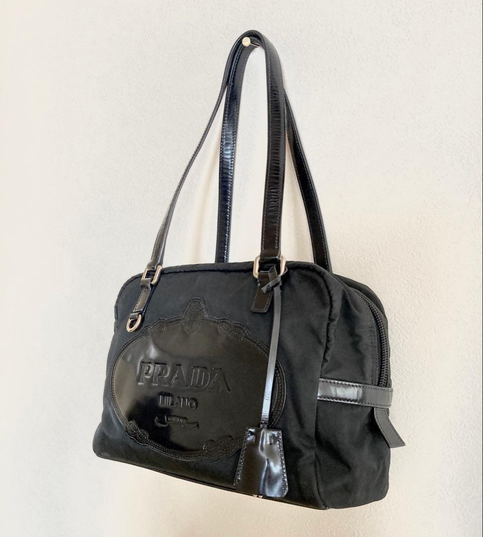 美品⭐︎PRADAナイロンショルダーバッグ