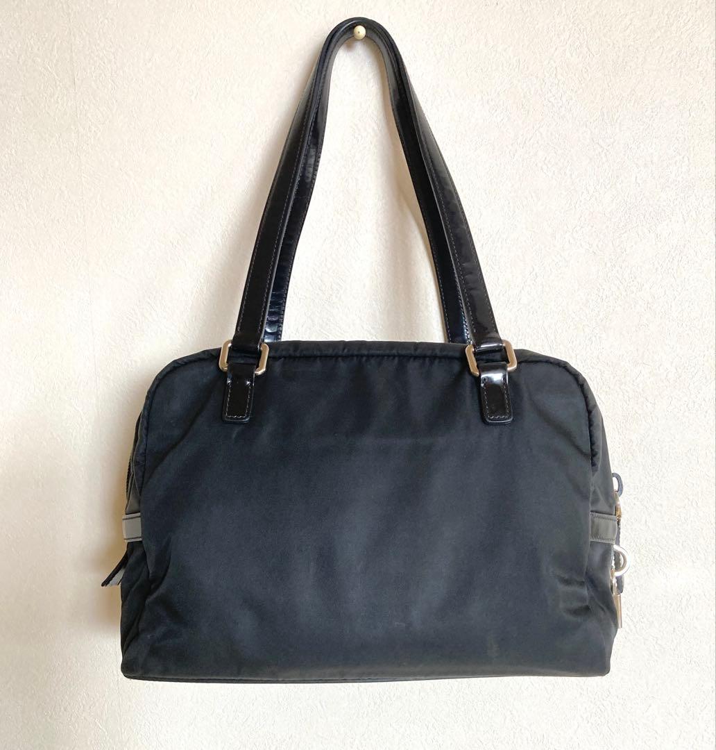 美品⭐︎PRADAナイロンショルダーバッグ