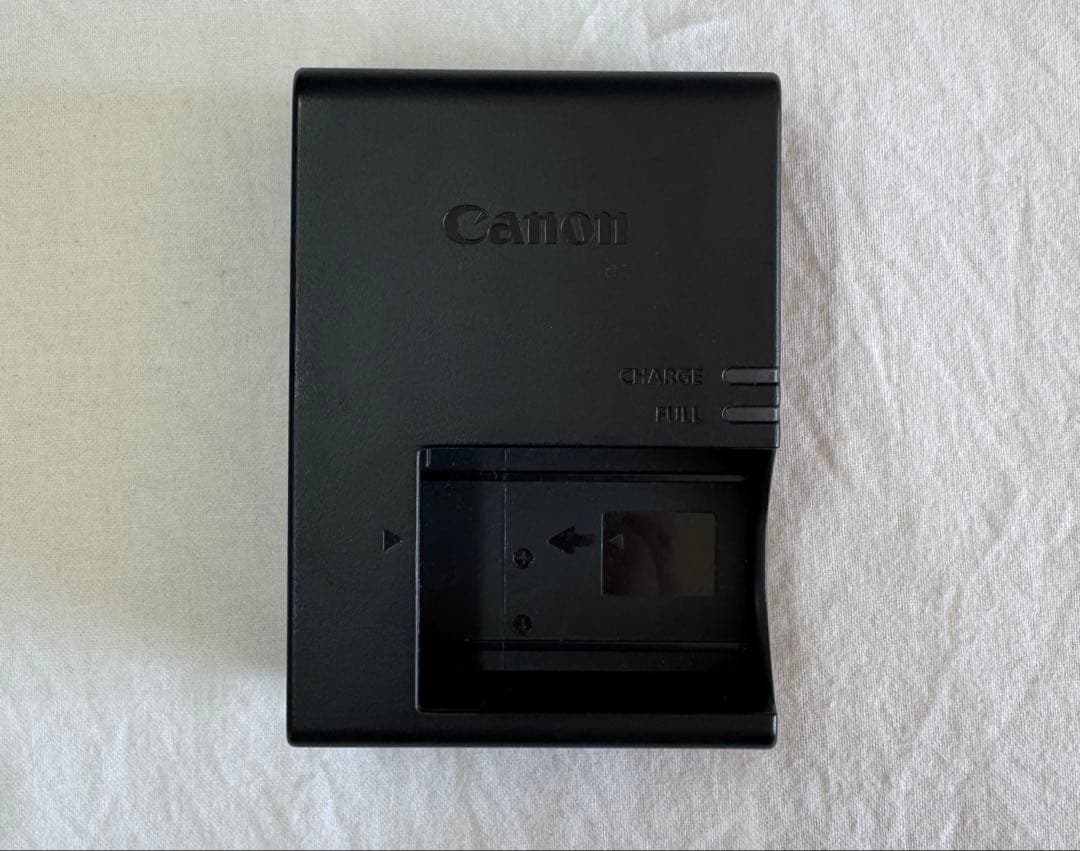 【値引済み】EOSR8とRF24-105 Ｌ　F4