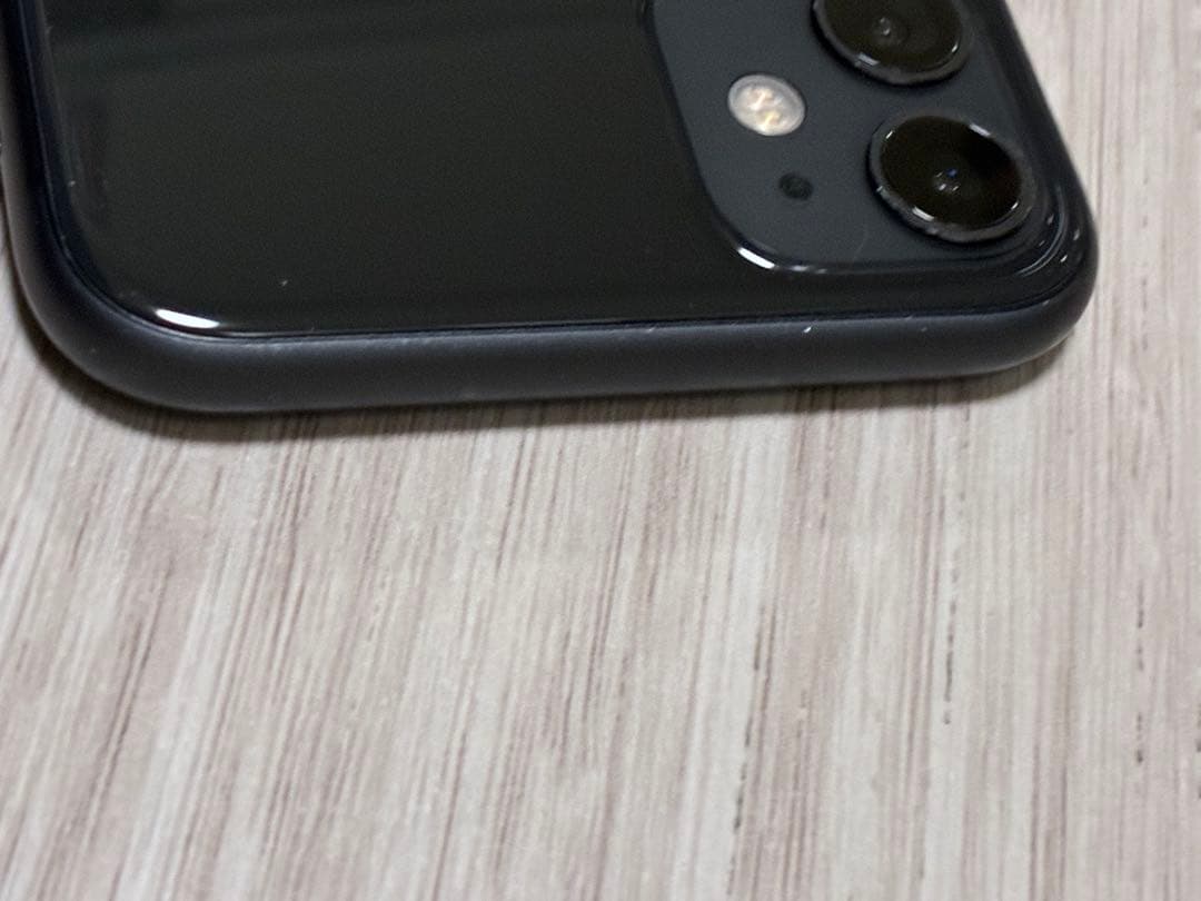 Apple iPhone 11 ブラック SIMロックあり