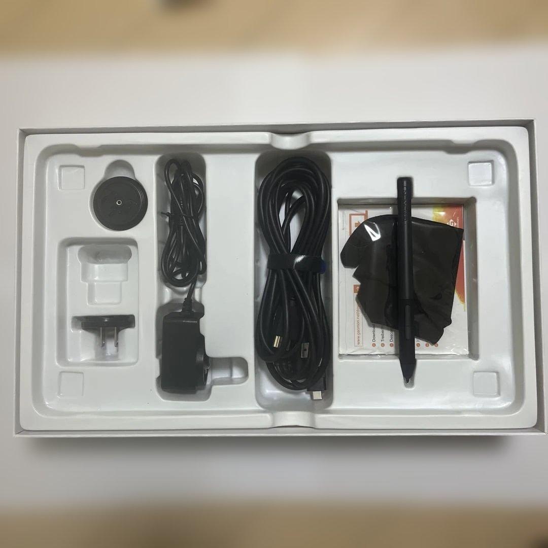 ✨美品✨GAMONON 液タブ　ペンディスプレイ PD1161 スタンド付き