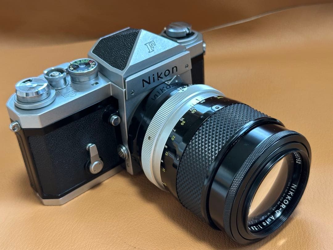 Nikon F アイレベル ボディ（前期型 ）、レンズ35mm 、135mm