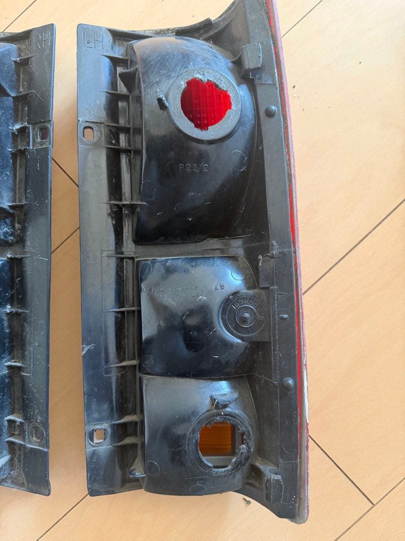 シボレー アストロ 後期純正テールランプ 左右セット テールライト 中古