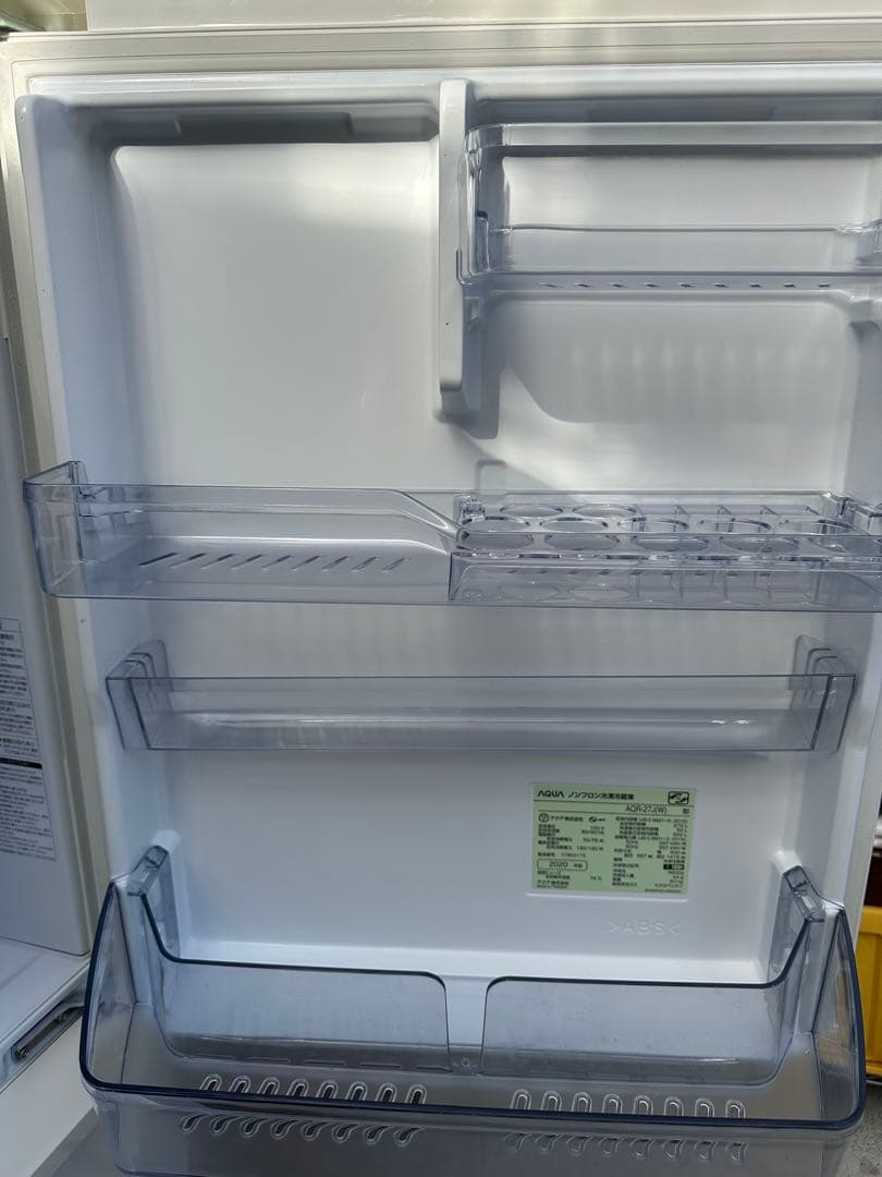 無料配送有り★3ヶ月保証★冷蔵庫アクア 2020年製272LAQR-27J(W)