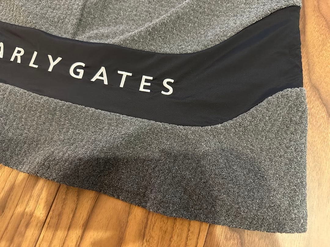 パーリーゲイツ　秋冬　スカート　新品タグ付き　サイズ２　グレー