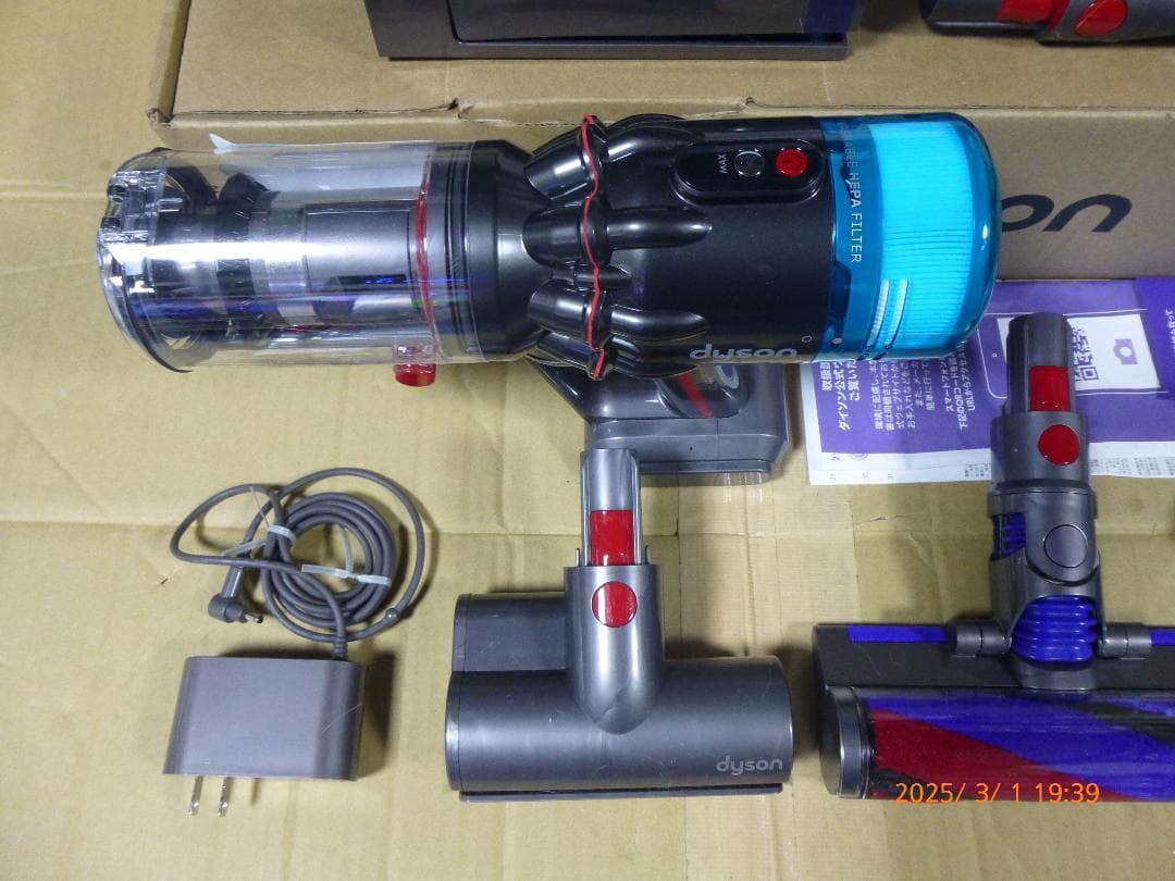 ダイソン micro 1.5kg SV21　ニッケル　Wソフトローラーおまけ