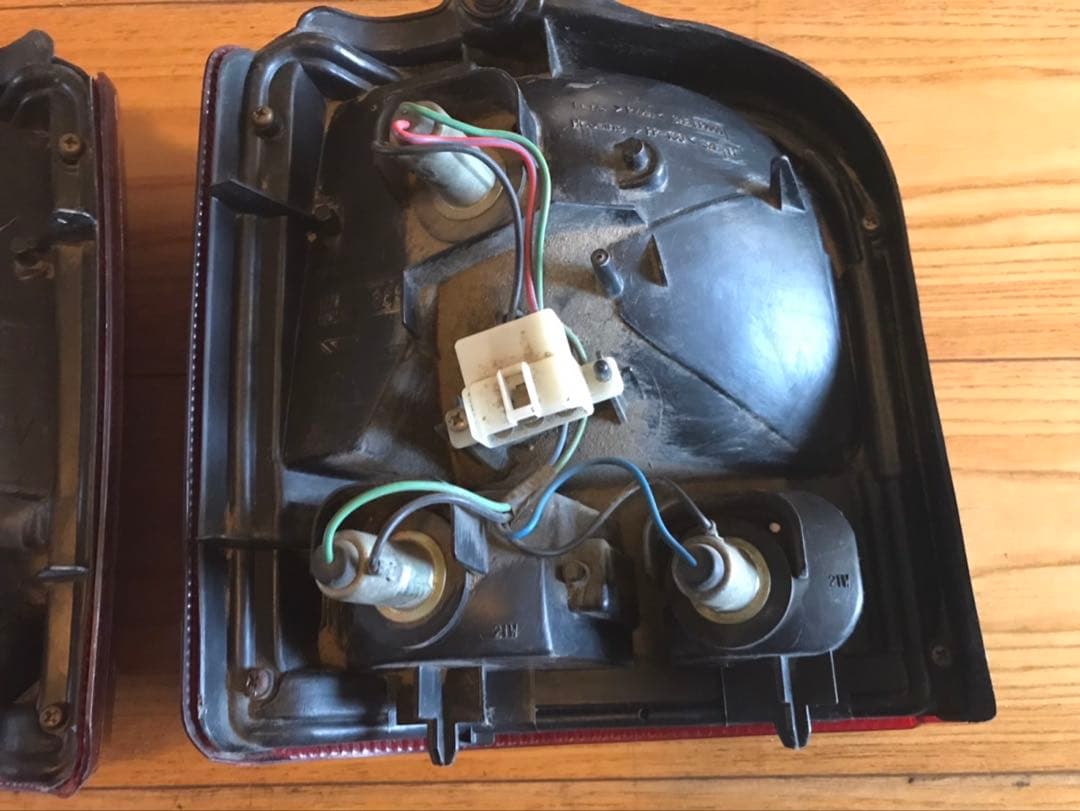 7日迄限定大特価！撤収前値下げ!　L200ミラターボ テールランプ　左右セット