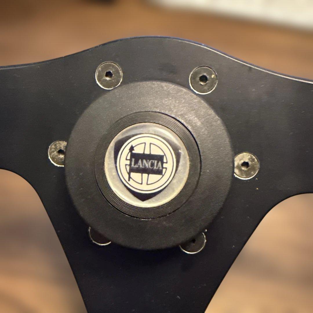 ナルデイ ステアリング 革