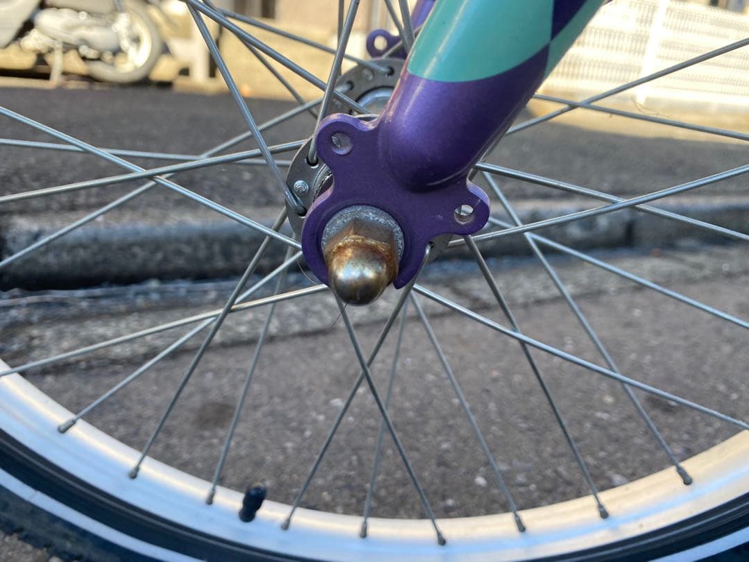 子供用自転車 紫色 前カゴ付き 20インチ