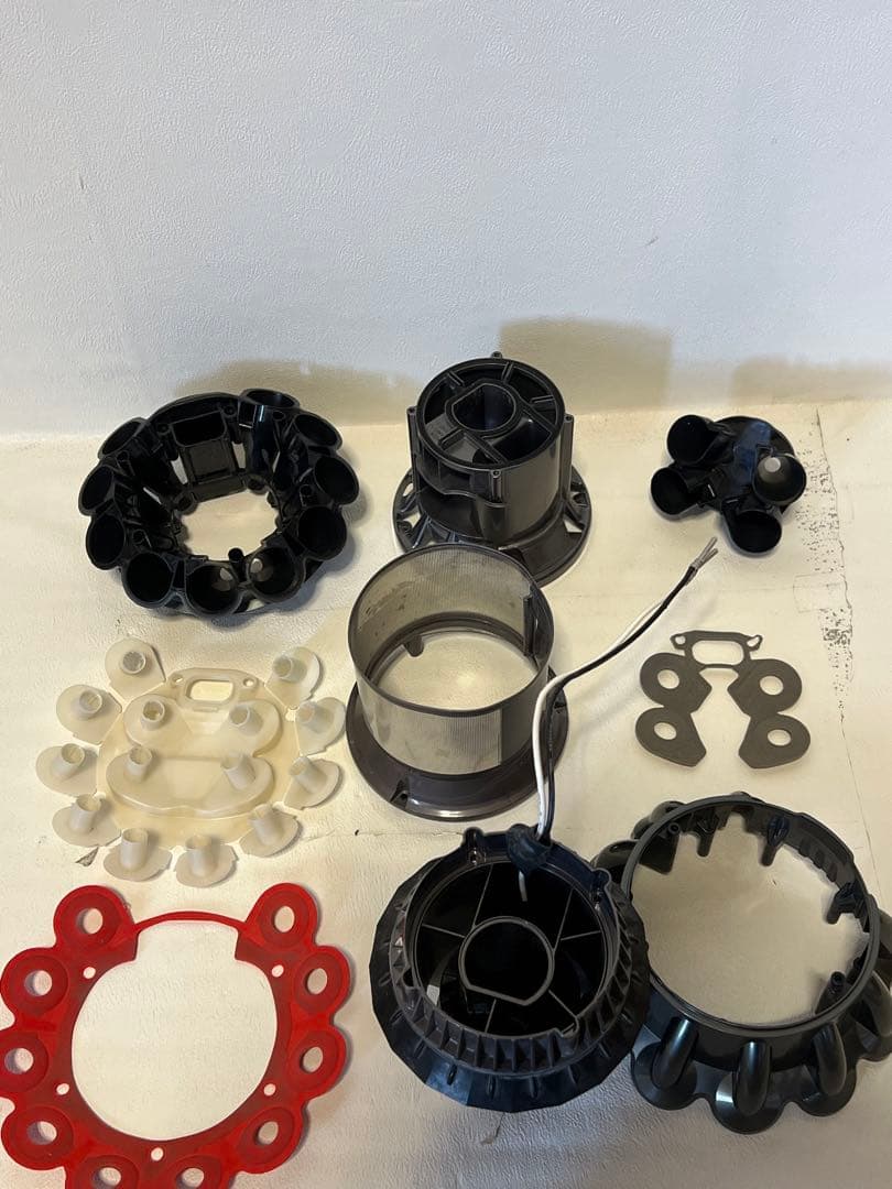 【動作品＆バッテリー劣化無し】ダイソン掃除機 dyson sv12 V10 0l