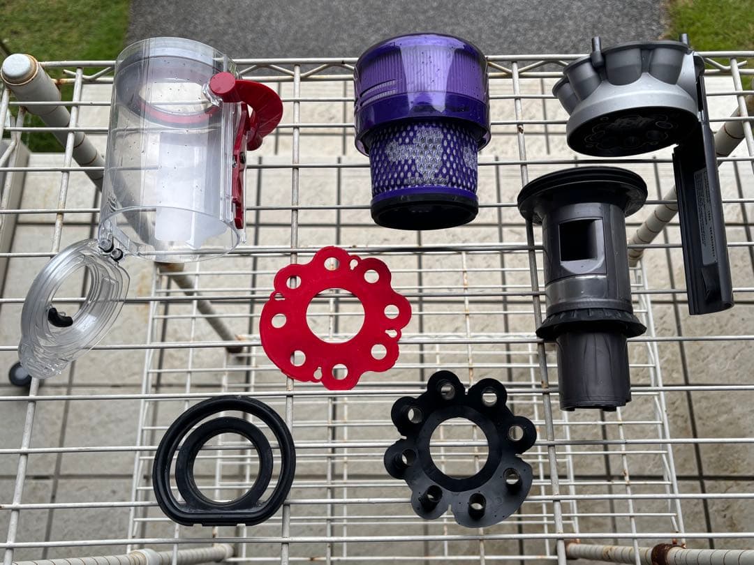 【分解洗浄清掃品】ダイソン Micro 1.5kg SV21