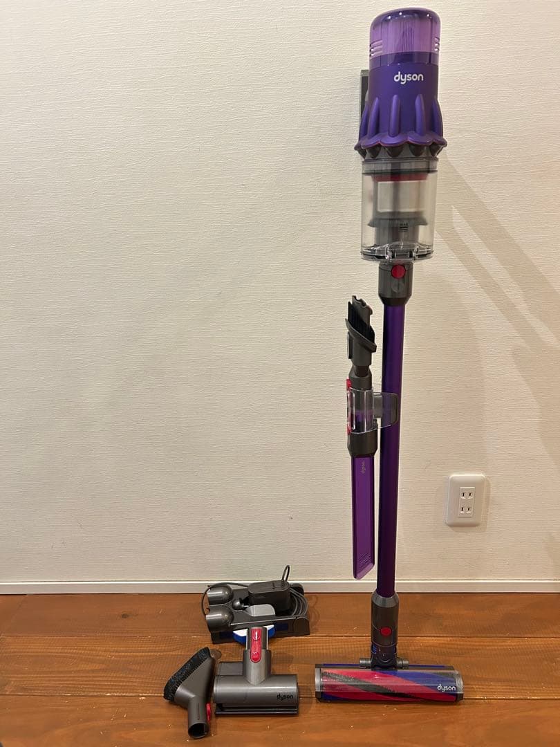 dyson digital slim fluffyクリーニング済☆バッテリー良好