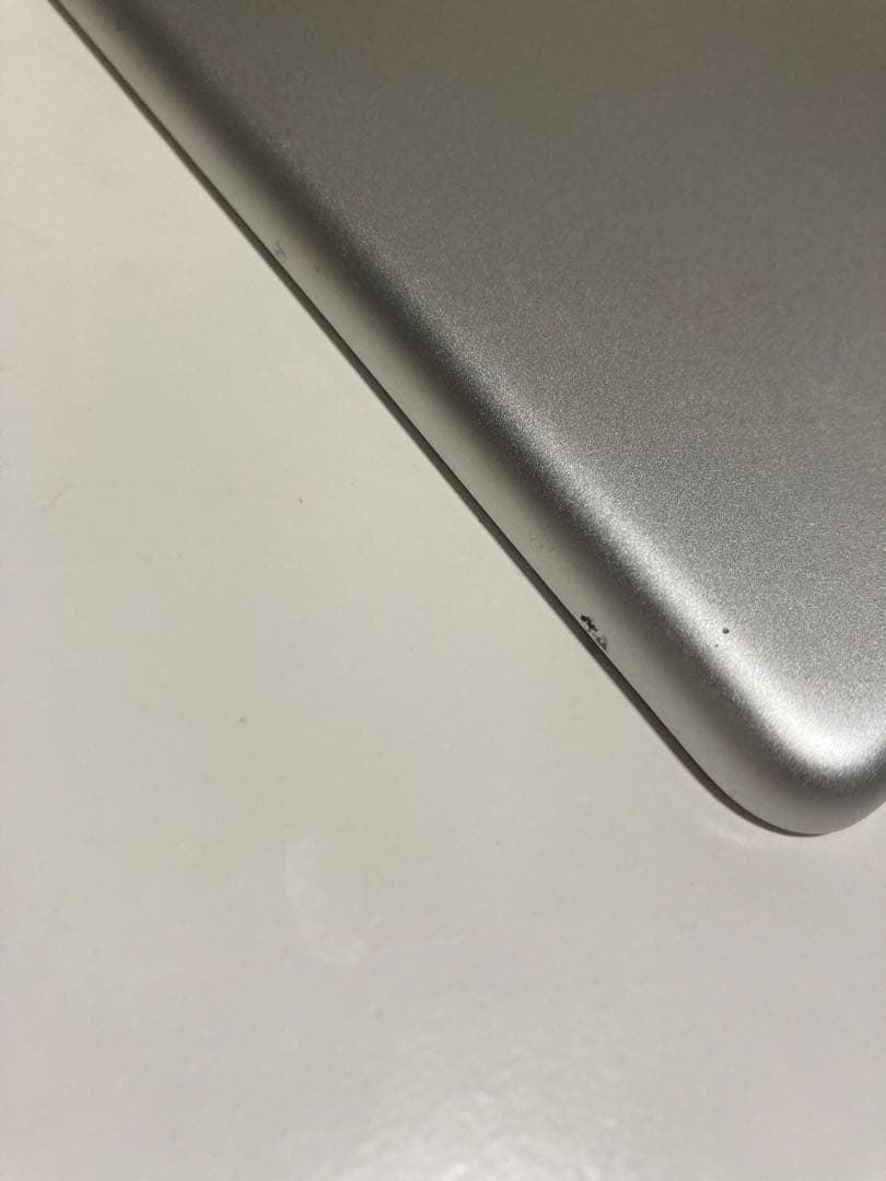 第6世代 iPad 32GB wifiモデル シルバー 箱有 MR7G2J/A