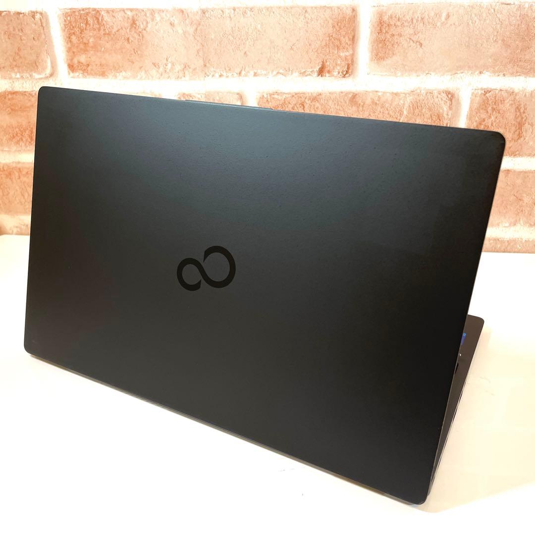 ★2021年製★ 第11世代Core i7 メモリ16GB 富士通 WW4