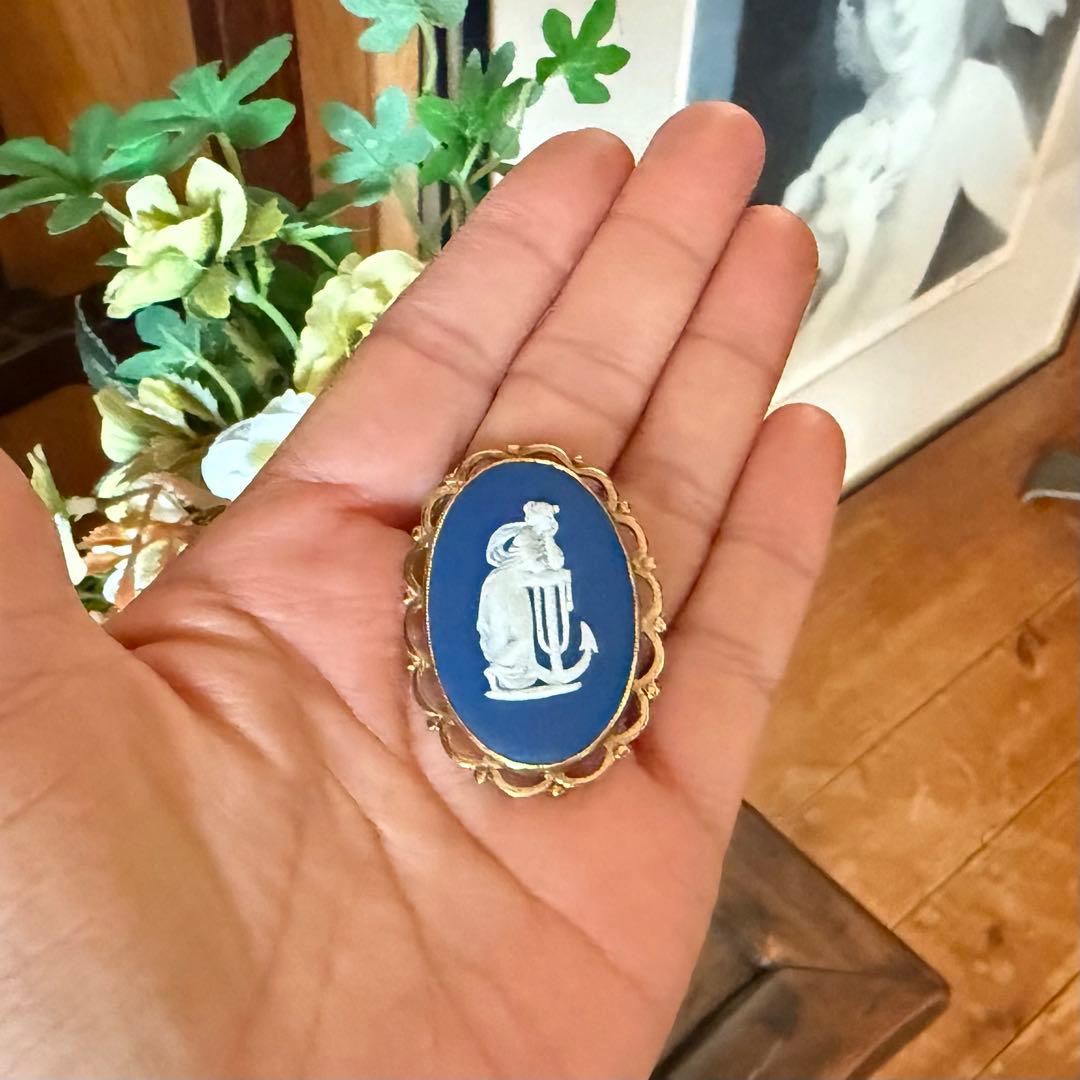 専用　ヴィンテージウェッジウッド9ct/K9 ブローチ　ギリシャ女神像　凝った枠