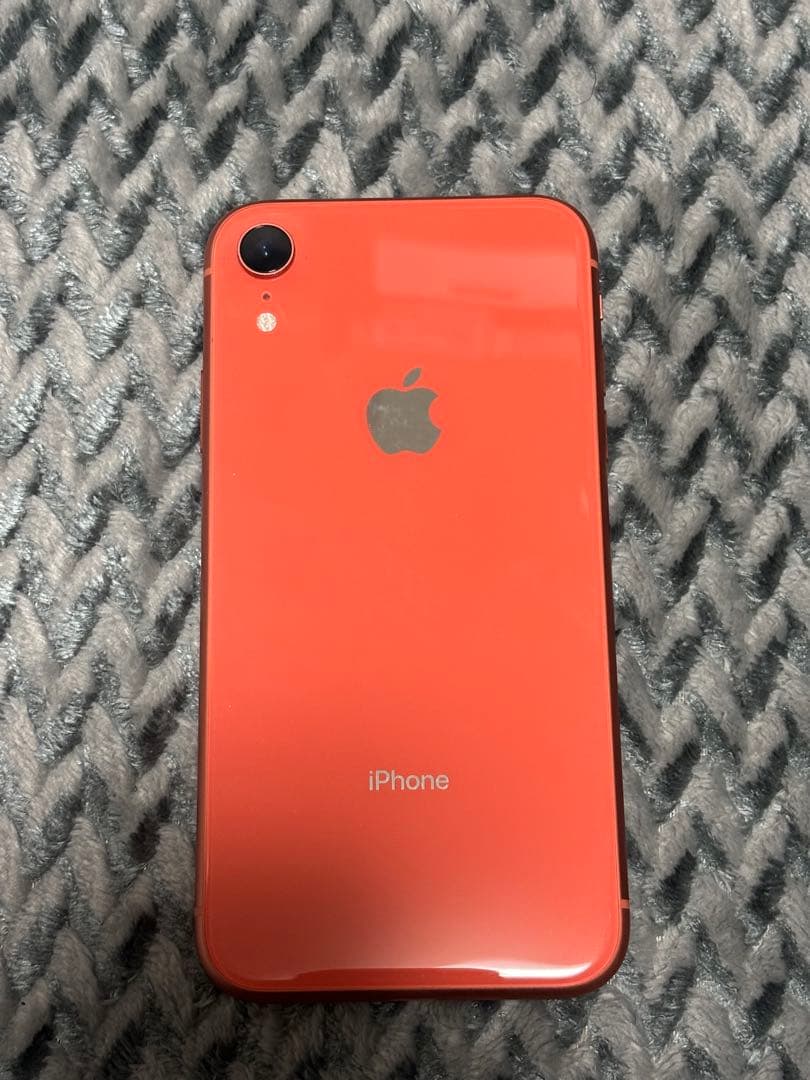 iPhone XR 香港版　SIMフリー　オマケ付き