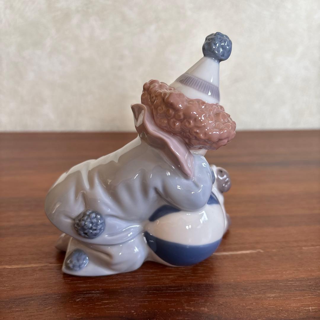 リヤドロ　陶磁器　ピエロと仔犬の置物２個セット