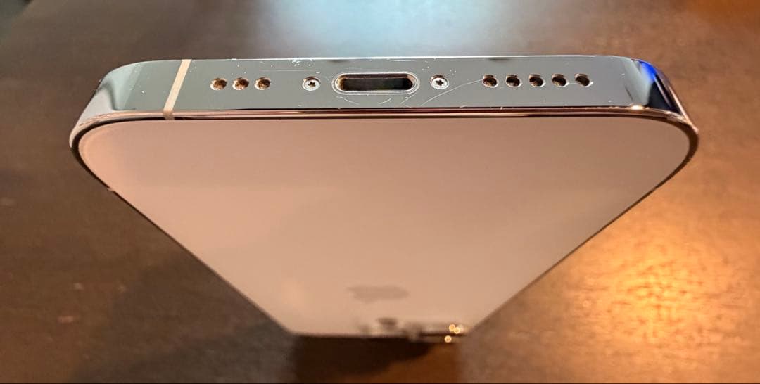 再出品】Apple iPhone 14 Pro シルバー 箱、付属品有り