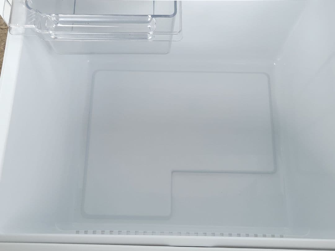 Hisense 3ドア冷凍冷蔵庫 282L HR-D2801W 2020年製