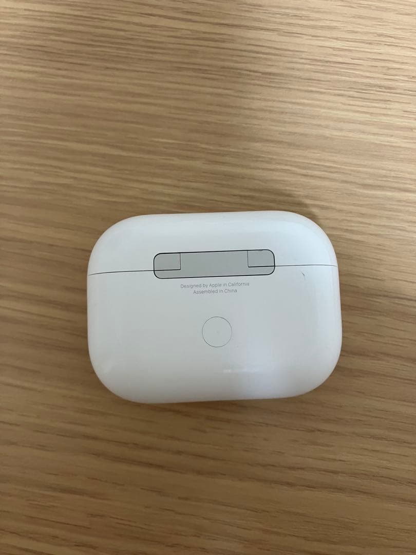 AirPods Pro 第2世代ケースA2968と右耳A3047