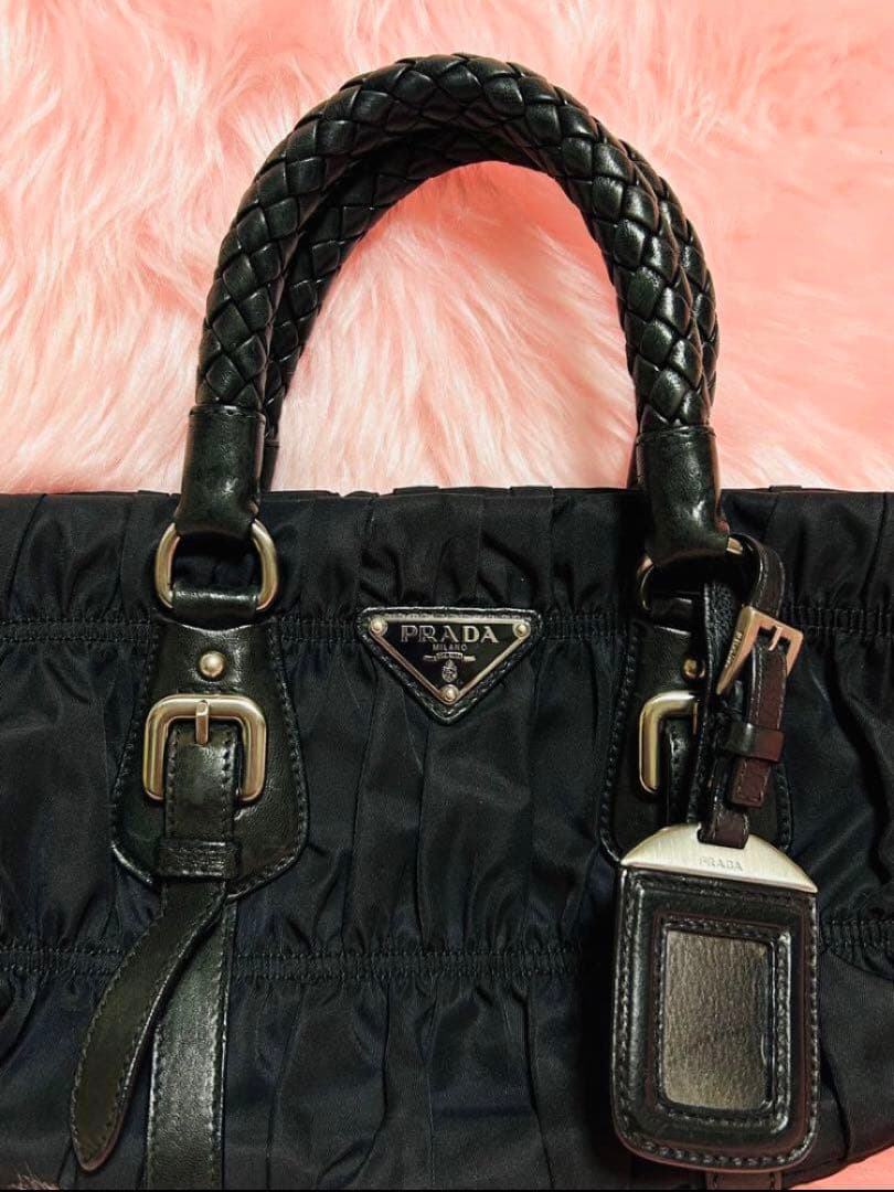 【美品】PRADA 黒 ナイロン フリルバッグ