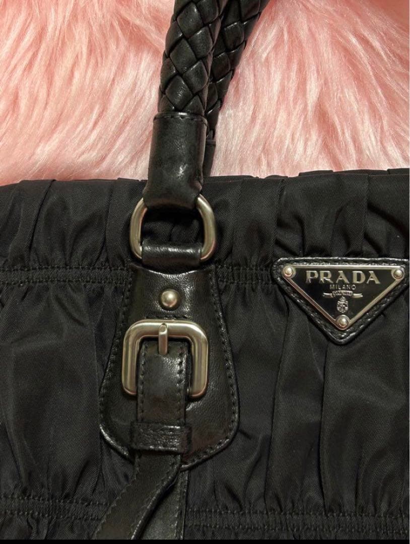 【美品】PRADA 黒 ナイロン フリルバッグ