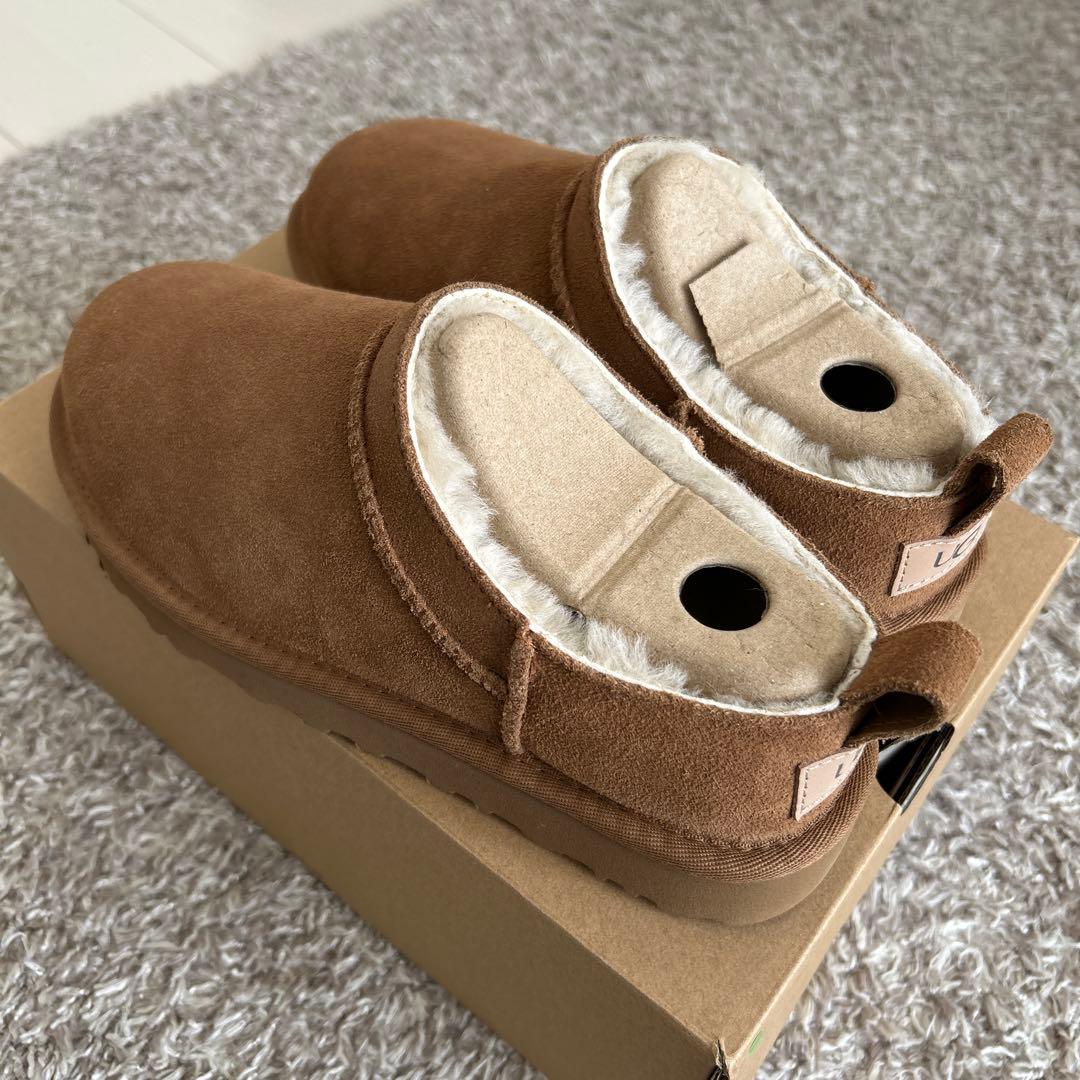 新品未使用!! UGG CLASSIC MICRO 23cm