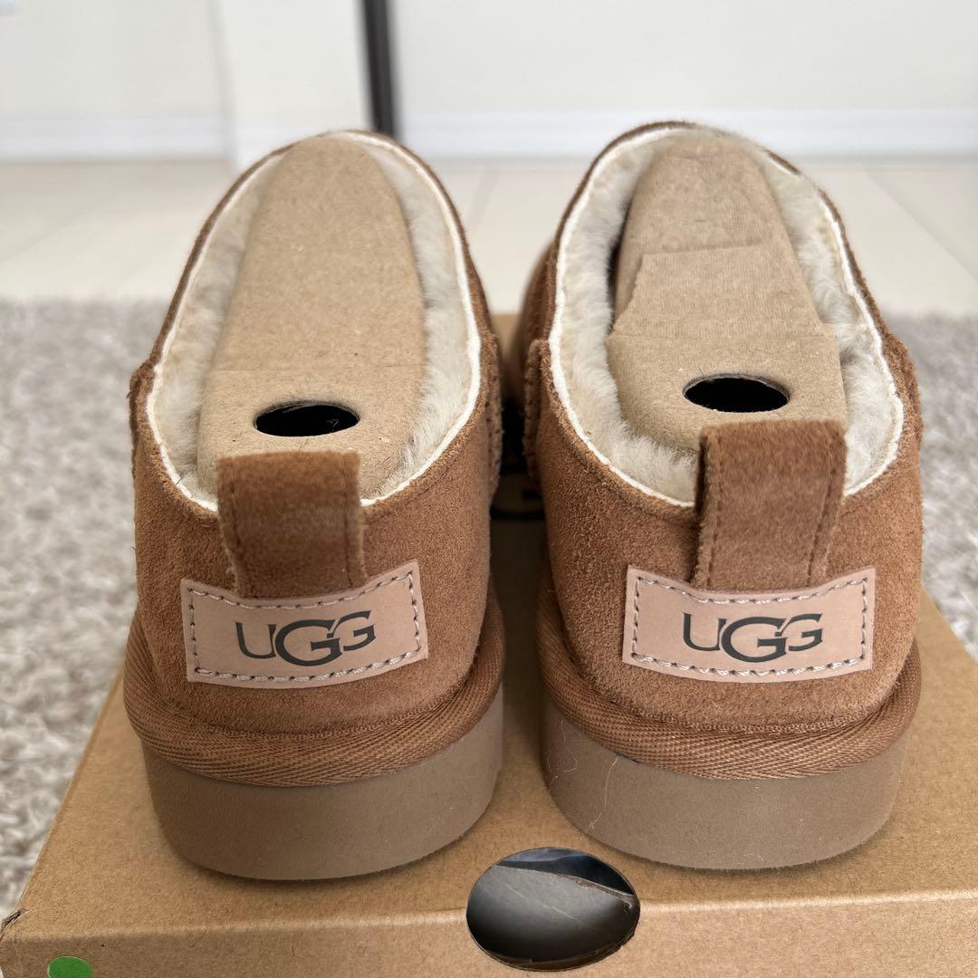 新品未使用!! UGG CLASSIC MICRO 23cm