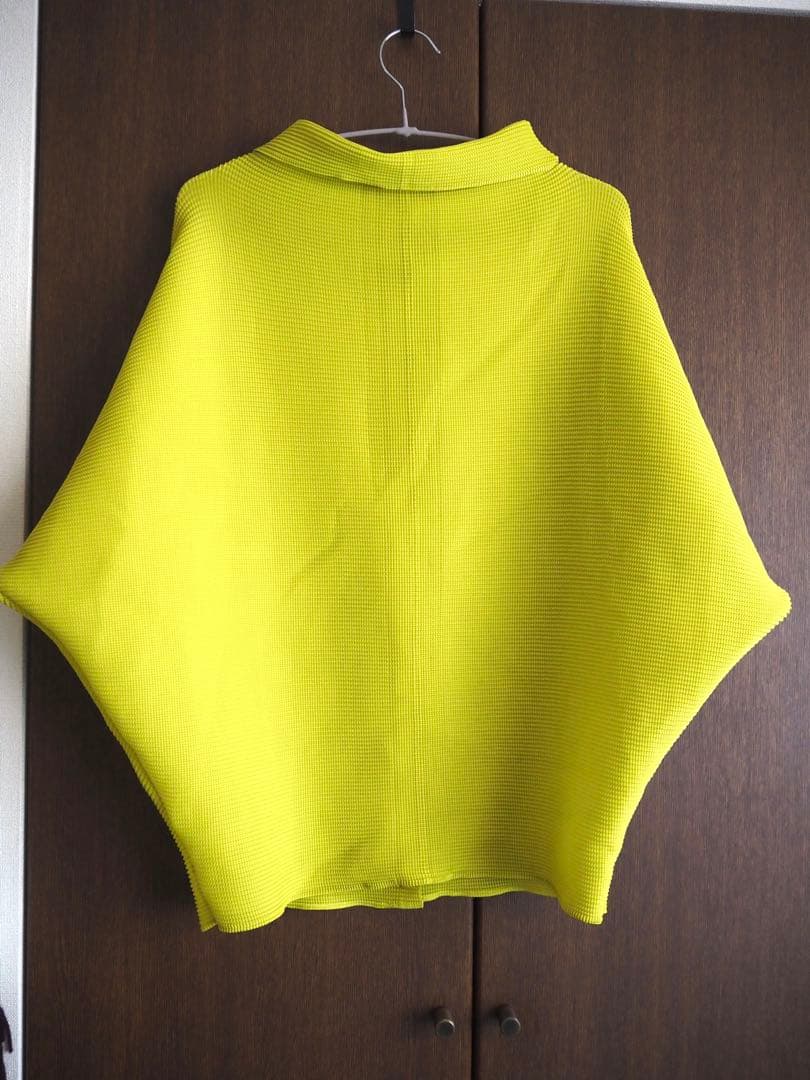 イッセイミヤケミー蛍光イエロー ドルマンスリーブ トップス